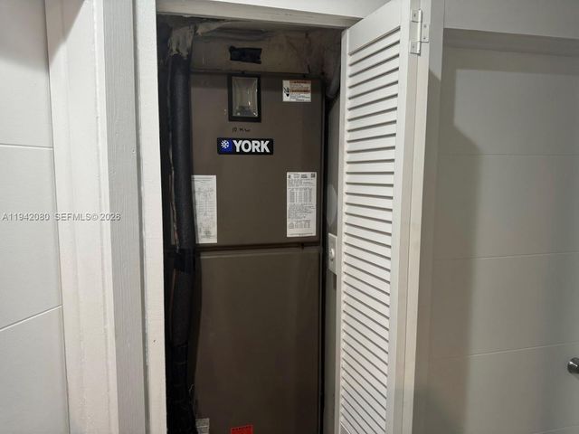 412 W 15th St, Hialeah, FL 33010