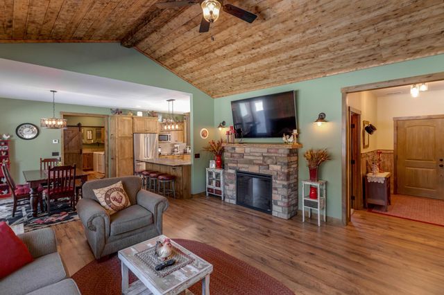 1190 Mayo Road SW, Pequot Lakes, MN 56472