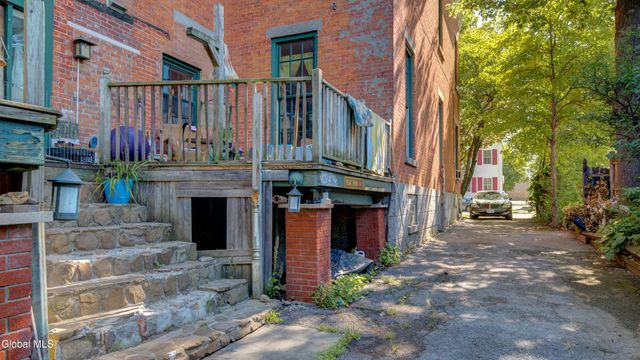 5 S William Street, Johnstown, NY 12095