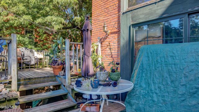 5 S William Street, Johnstown, NY 12095