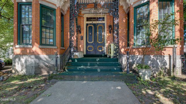 5 S William Street, Johnstown, NY 12095