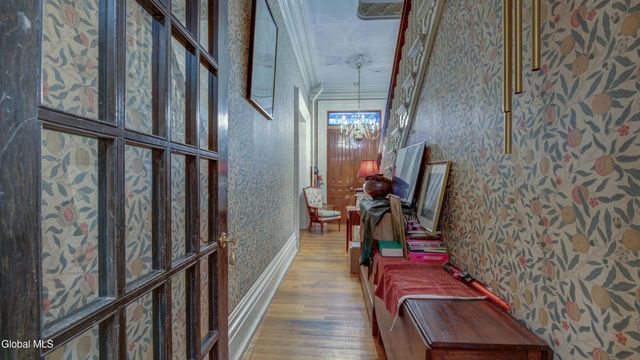 5 S William Street, Johnstown, NY 12095