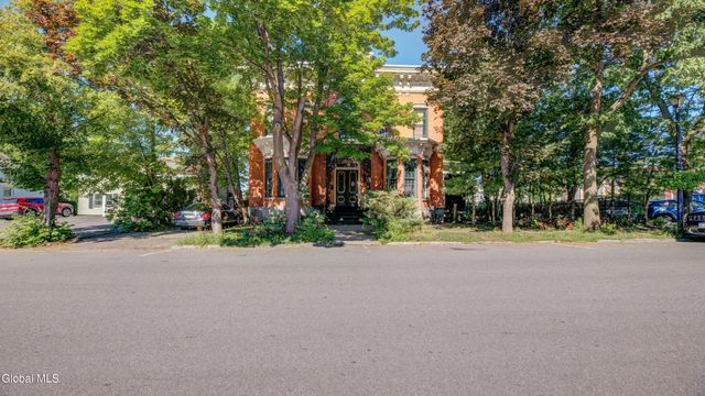 5 S William Street, Johnstown, NY 12095