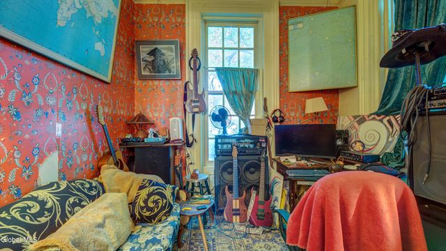 5 S William Street, Johnstown, NY 12095