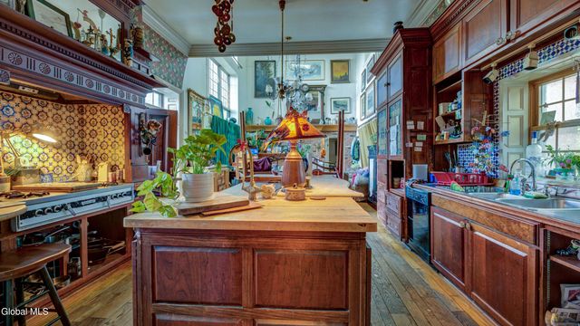 5 S William Street, Johnstown, NY 12095