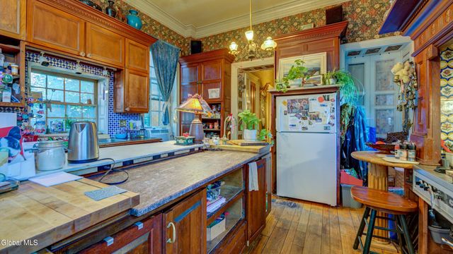 5 S William Street, Johnstown, NY 12095