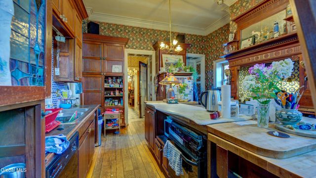 5 S William Street, Johnstown, NY 12095