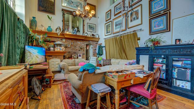 5 S William Street, Johnstown, NY 12095