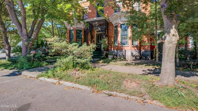 5 S William Street, Johnstown, NY 12095