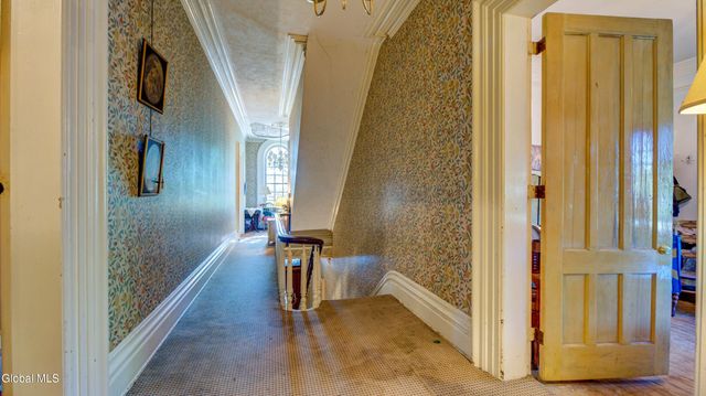 5 S William Street, Johnstown, NY 12095