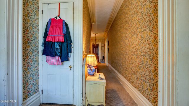 5 S William Street, Johnstown, NY 12095