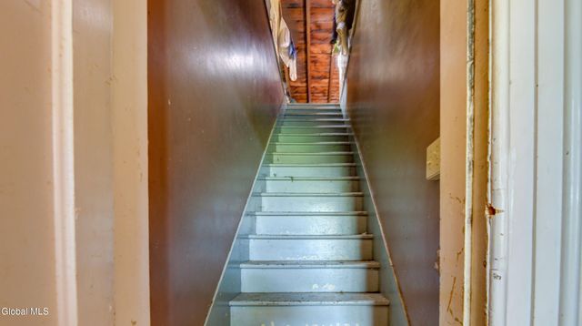 5 S William Street, Johnstown, NY 12095