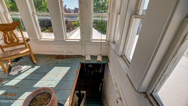 5 S William Street, Johnstown, NY 12095