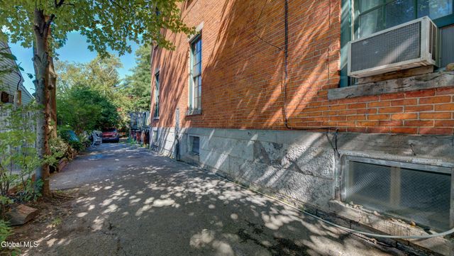 5 S William Street, Johnstown, NY 12095