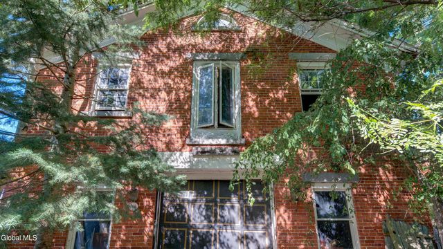 5 S William Street, Johnstown, NY 12095