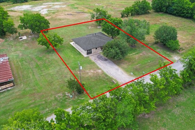 4938 County Road 4410, Commerce, TX 75428