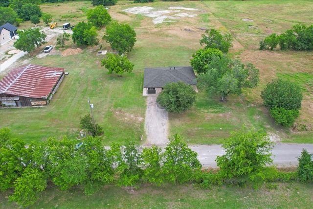 4938 County Road 4410, Commerce, TX 75428