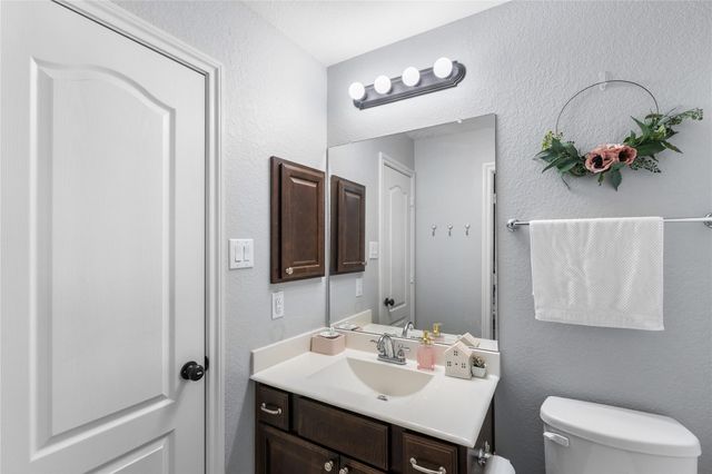 25115 Lakecrest Glen Drive, Katy, TX 77493