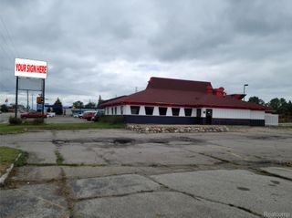 3756 S DORT, Flint, MI 48507