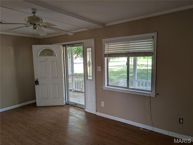 4028 Lake Drive, Pontoon Beach, IL 62040