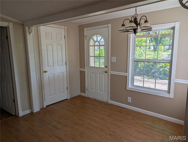4028 Lake Drive, Pontoon Beach, IL 62040