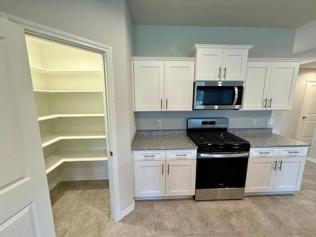 521 W Bronze Circle, Springtown, TX 76082