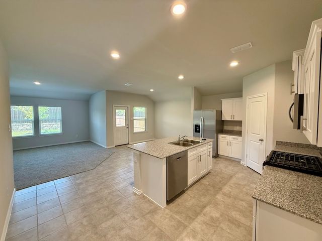 521 W Bronze Circle, Springtown, TX 76082