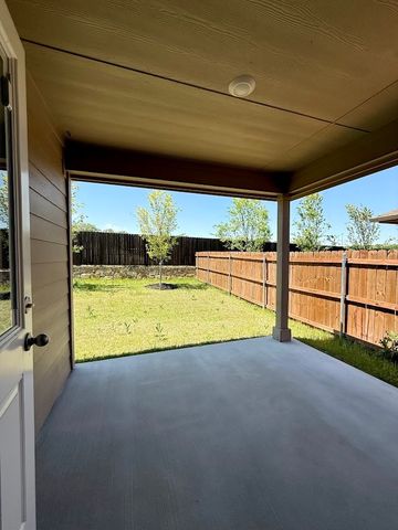 521 W Bronze Circle, Springtown, TX 76082
