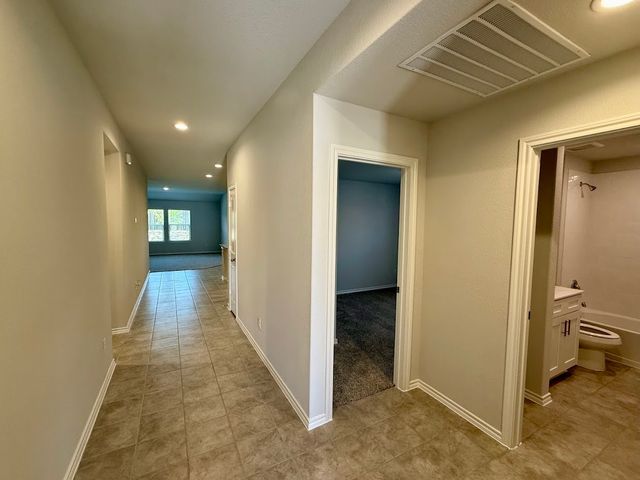 521 W Bronze Circle, Springtown, TX 76082