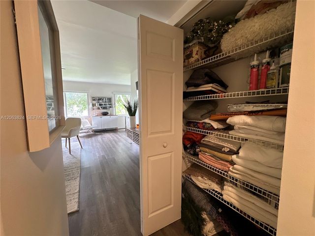 13550 SW 6th Court 301A, Pembroke Pines, FL 33027