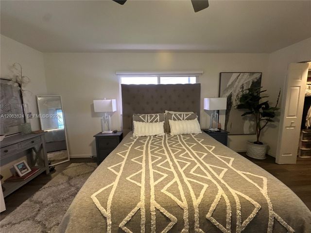 13550 SW 6th Court 301A, Pembroke Pines, FL 33027