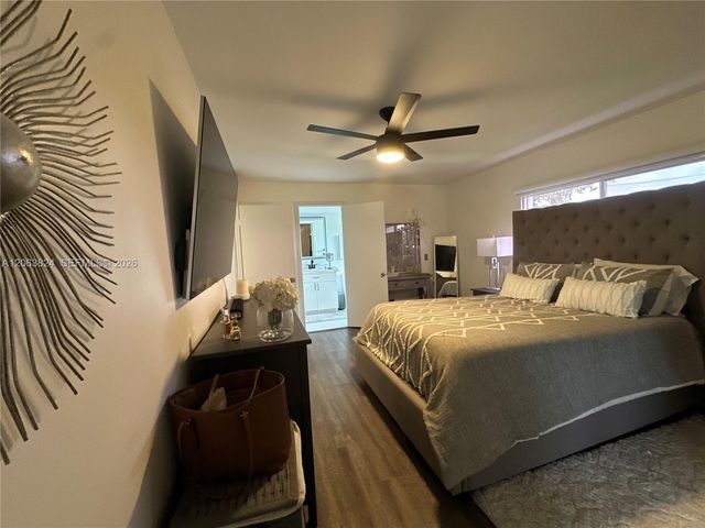 13550 SW 6th Court 301A, Pembroke Pines, FL 33027