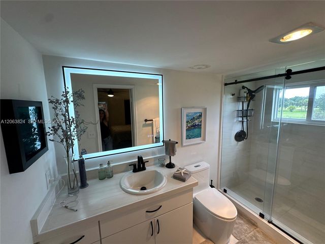 13550 SW 6th Court 301A, Pembroke Pines, FL 33027