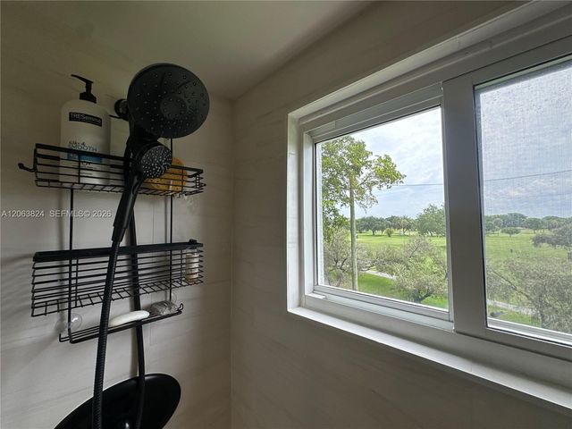 13550 SW 6th Court 301A, Pembroke Pines, FL 33027