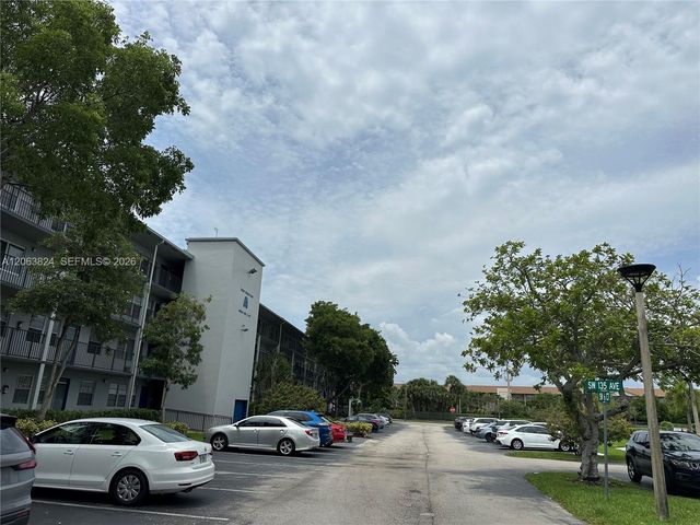 13550 SW 6th Court 301A, Pembroke Pines, FL 33027