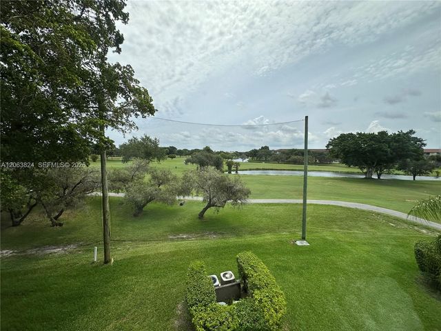 13550 SW 6th Court 301A, Pembroke Pines, FL 33027