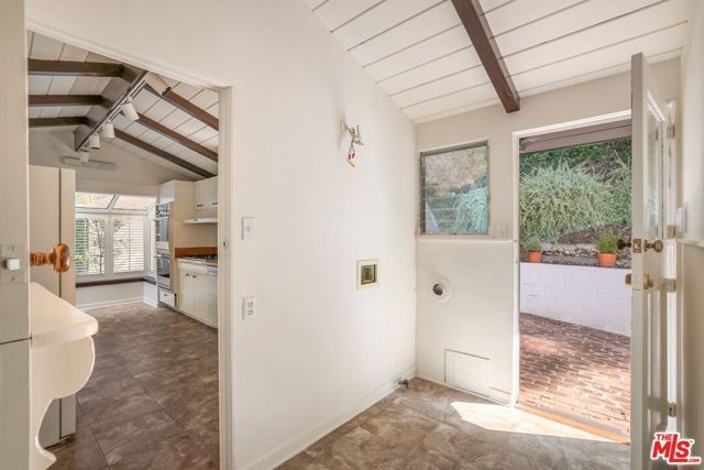 756 Kingman Avenue, Santa Monica, CA 90402