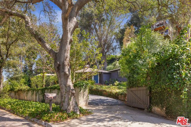 756 Kingman Avenue, Santa Monica, CA 90402