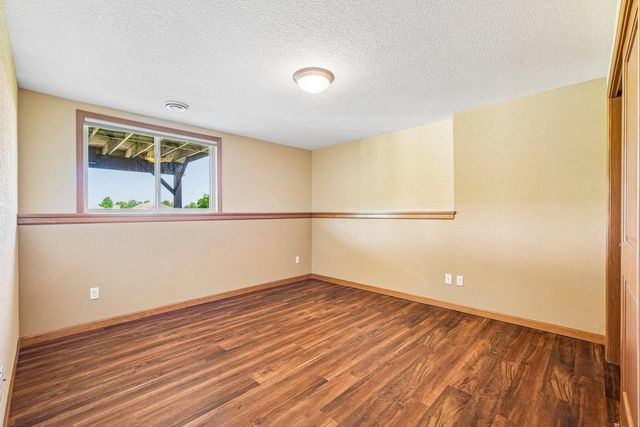 6504 Heritage AVENUE, Mount Pleasant, WI 53406