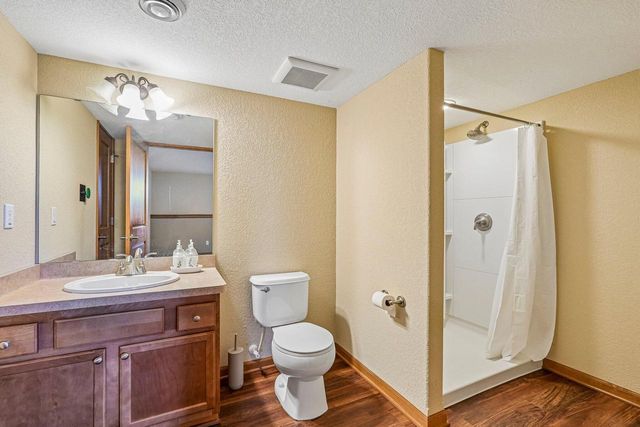 6504 Heritage AVENUE, Mount Pleasant, WI 53406