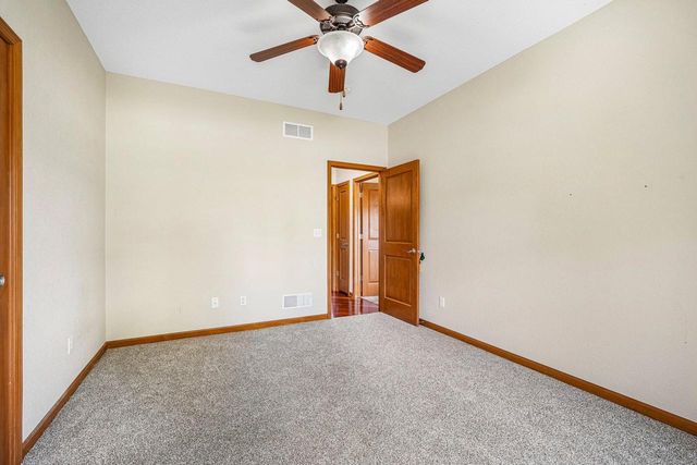 6504 Heritage AVENUE, Mount Pleasant, WI 53406