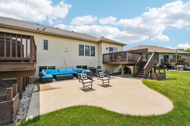 6504 Heritage AVENUE, Mount Pleasant, WI 53406