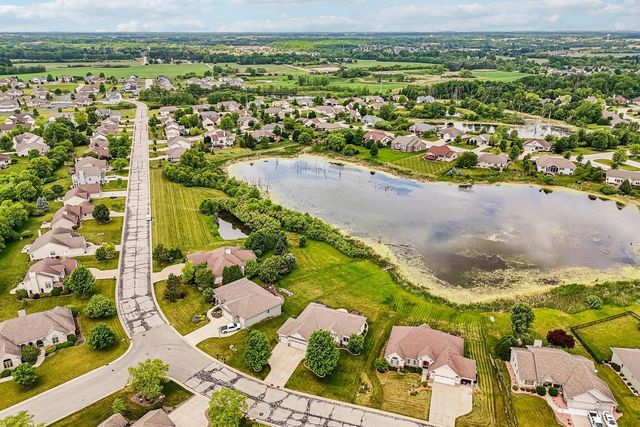 6504 Heritage AVENUE, Mount Pleasant, WI 53406