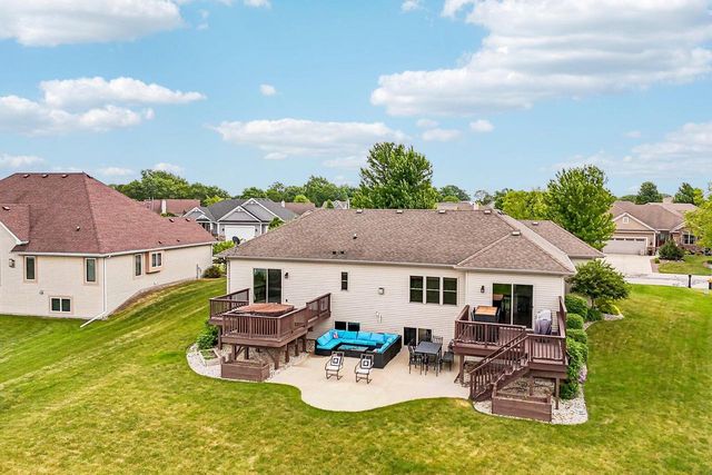 6504 Heritage AVENUE, Mount Pleasant, WI 53406
