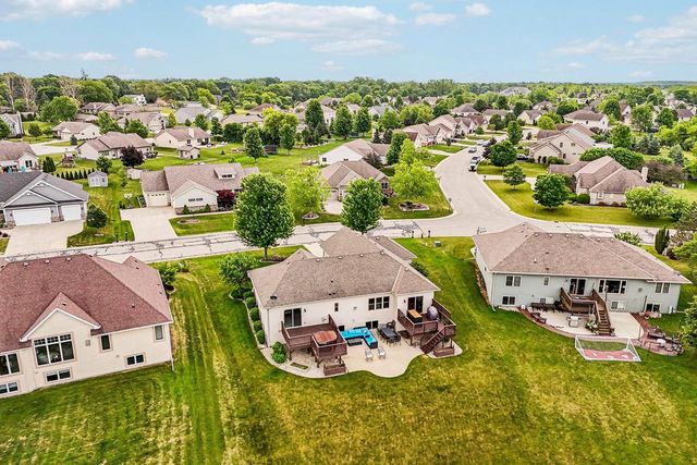 6504 Heritage AVENUE, Mount Pleasant, WI 53406