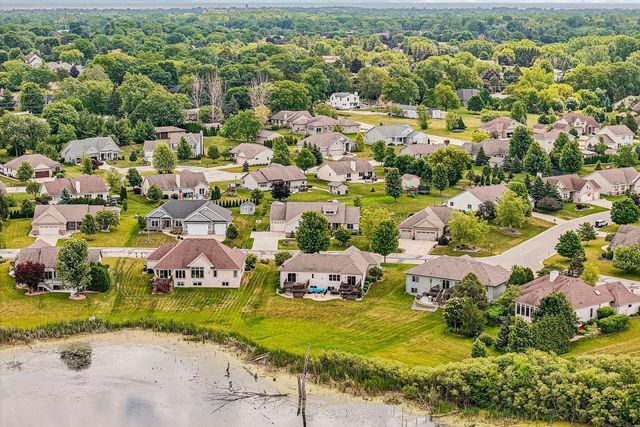6504 Heritage AVENUE, Mount Pleasant, WI 53406