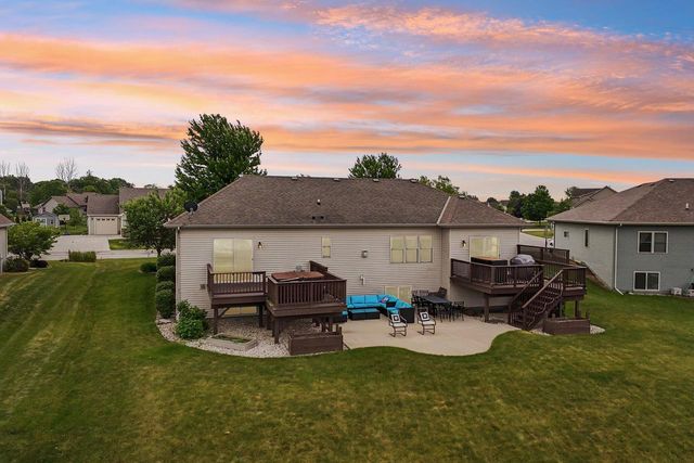6504 Heritage AVENUE, Mount Pleasant, WI 53406