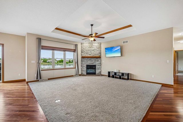 6504 Heritage AVENUE, Mount Pleasant, WI 53406