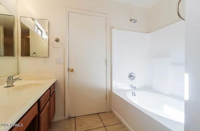 10821 W Taft Street, Phoenix, AZ 85037