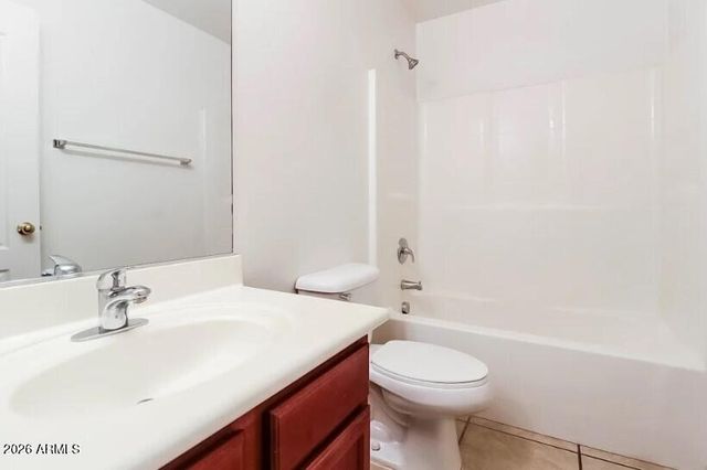10821 W Taft Street, Phoenix, AZ 85037